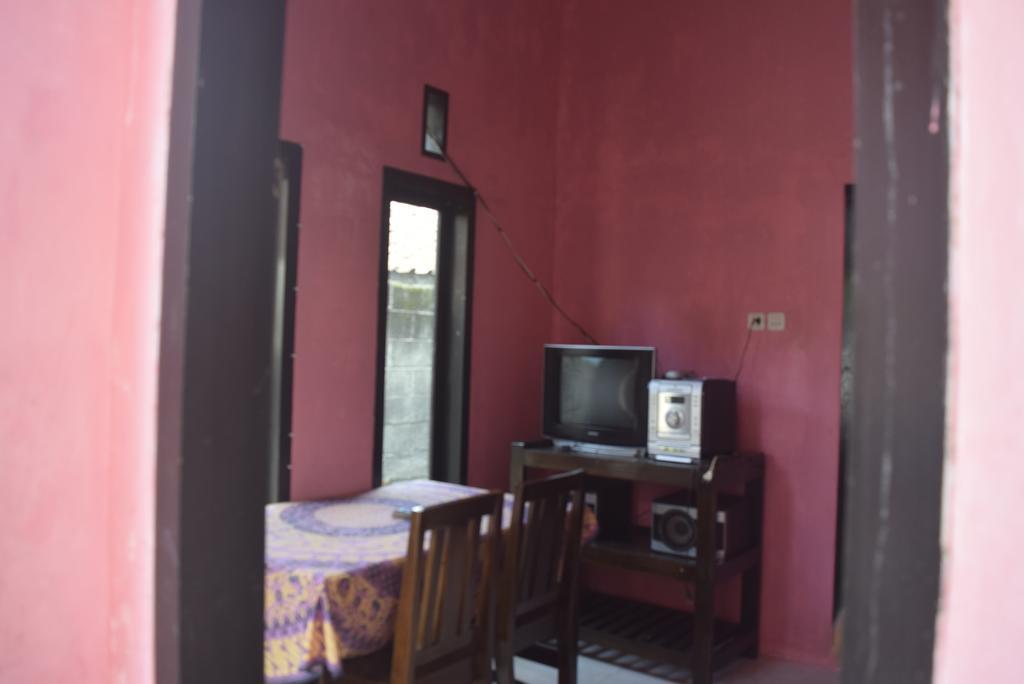 Blue Flame Inn Banyuwangi (East Java) Ngoại thất bức ảnh