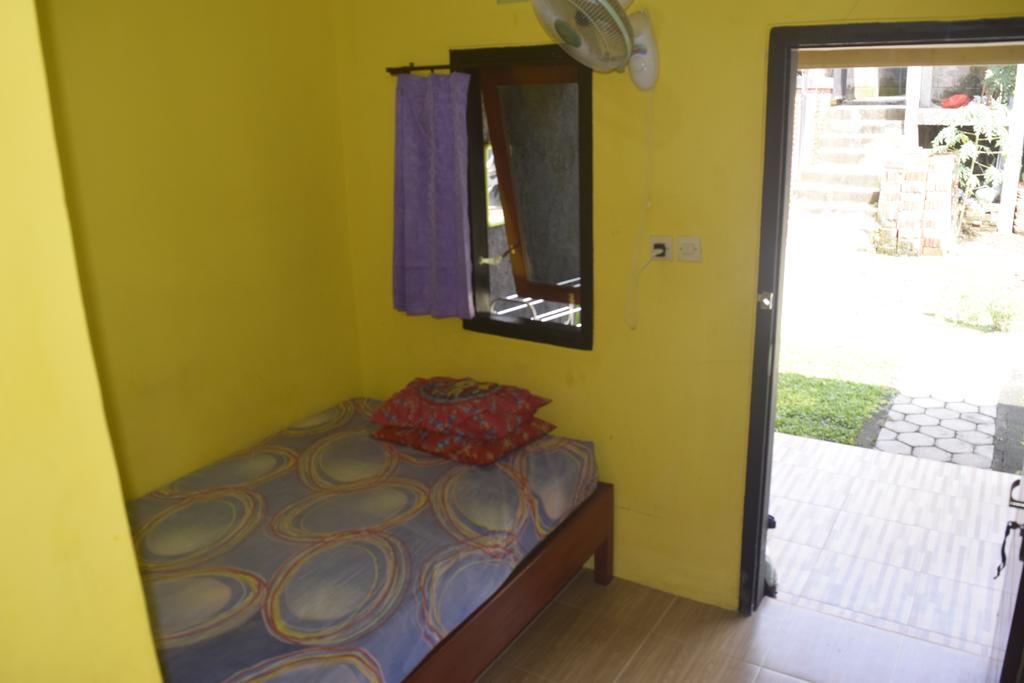 Blue Flame Inn Banyuwangi (East Java) Ngoại thất bức ảnh
